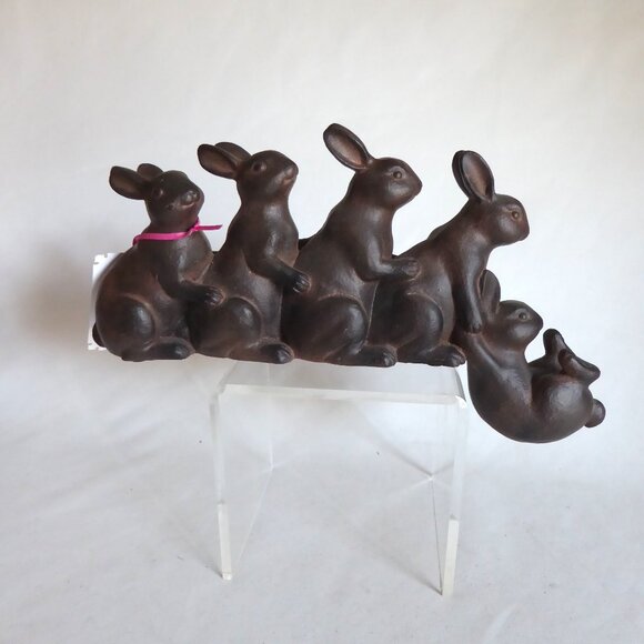 NEW 13” RABBIT BUNNY TEAM SHELF SITTER WHIMSICAL FIGURE RESIN STATUE - Picture 2 of 9
